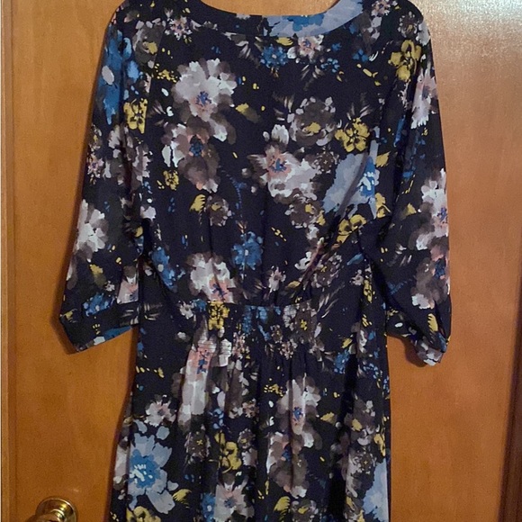 NWT Reitman’s size Medium knee length dress - Picture 4 of 10